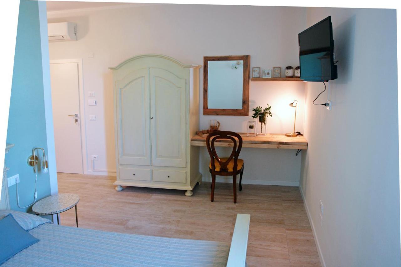 Bed&Breakfast Erilla Centenaro Exteriör bild