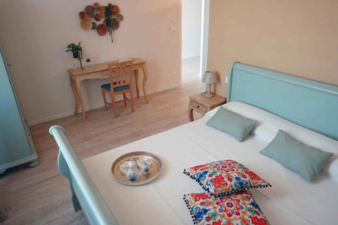 Bed&Breakfast Erilla Centenaro Exteriör bild